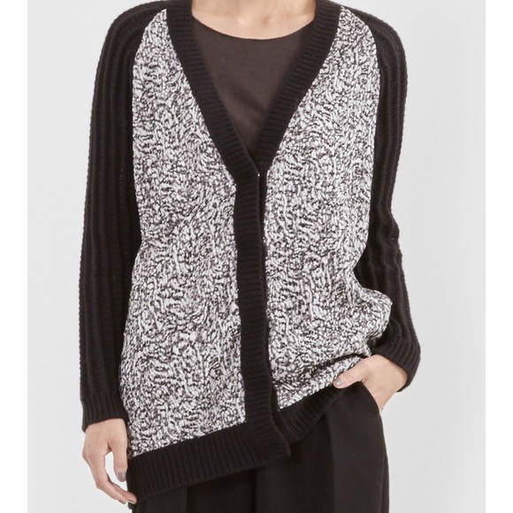 ELIZABETH JAMES / ‘boyfriend sweater’ / Fall - Picture 2 of 7